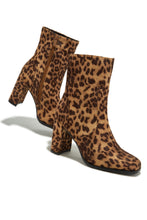 Load image into Gallery viewer, Harlow Block Heel Ankle Boot - Leopard