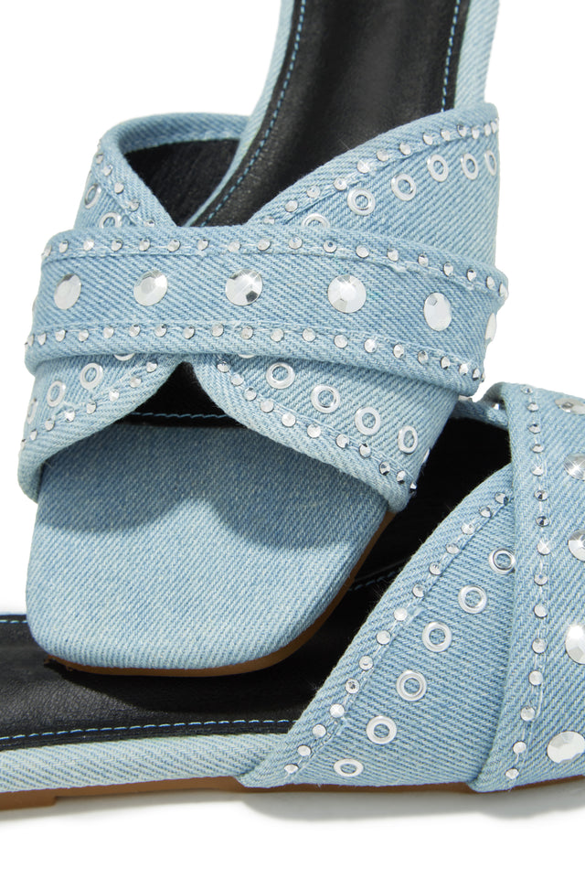 Load image into Gallery viewer, Aya Slip On Sandals - Light Denim