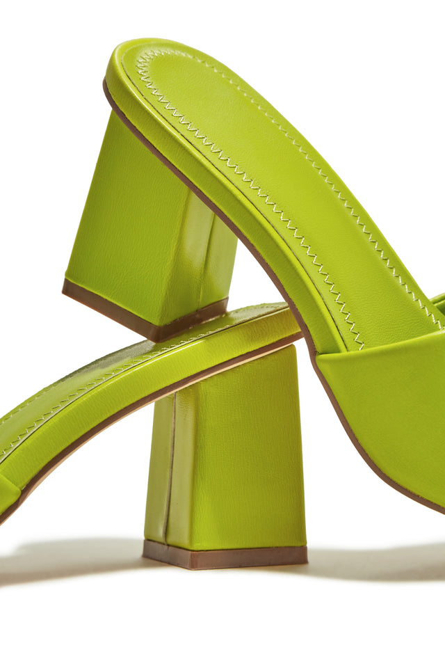 Load image into Gallery viewer, Valentine Block Heel Mules - Green