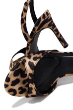 Load image into Gallery viewer, Kianny Single Sole Heels - Leopard