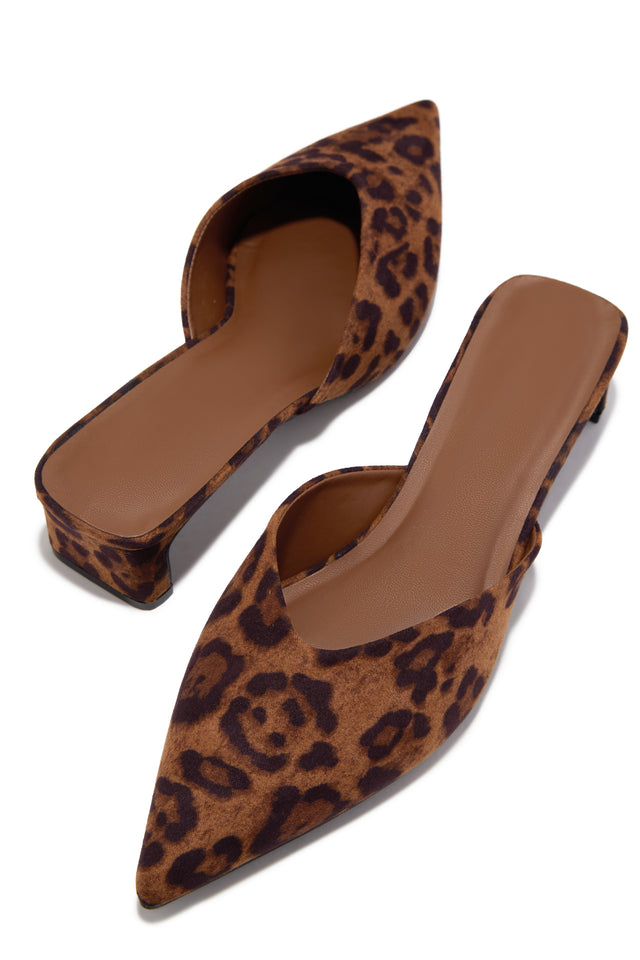 Load image into Gallery viewer, Danielle Mid Heel Mule Pumps - Leopard