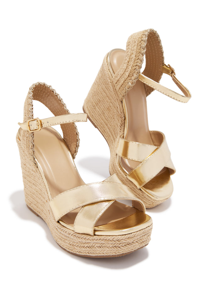 Load image into Gallery viewer, Sol Caliente Espadrille Wedges - Gold