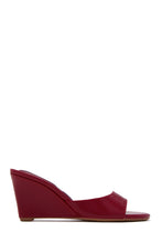 Load image into Gallery viewer, Zuri Slip On Wedges - Red