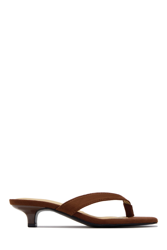 Load image into Gallery viewer, Mely Kitten Heel Thong Sandals - Brown