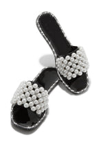 Load image into Gallery viewer, Stylish Black Sandals With Faux Pearls