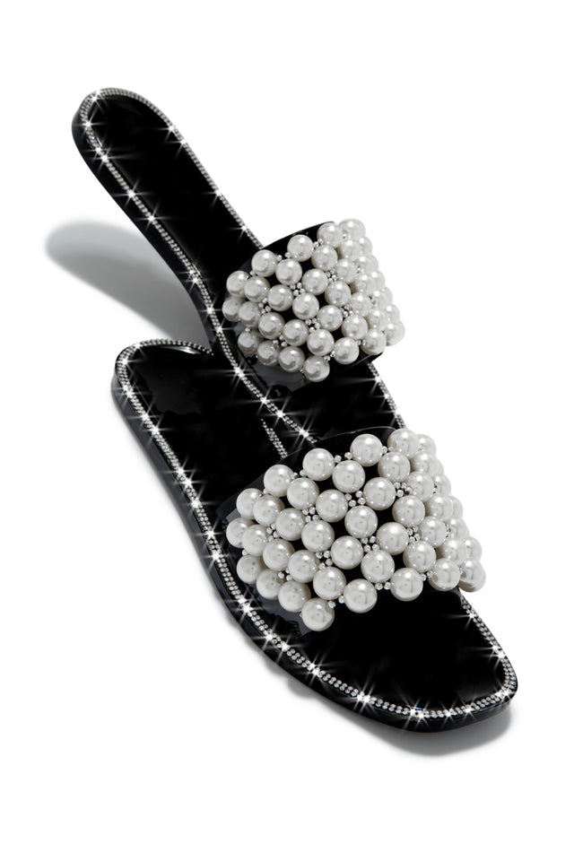Load image into Gallery viewer, Embellished Black Flat Sandals