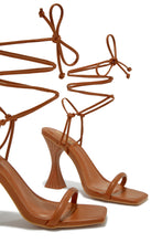 Load image into Gallery viewer, Lace-Up Closure