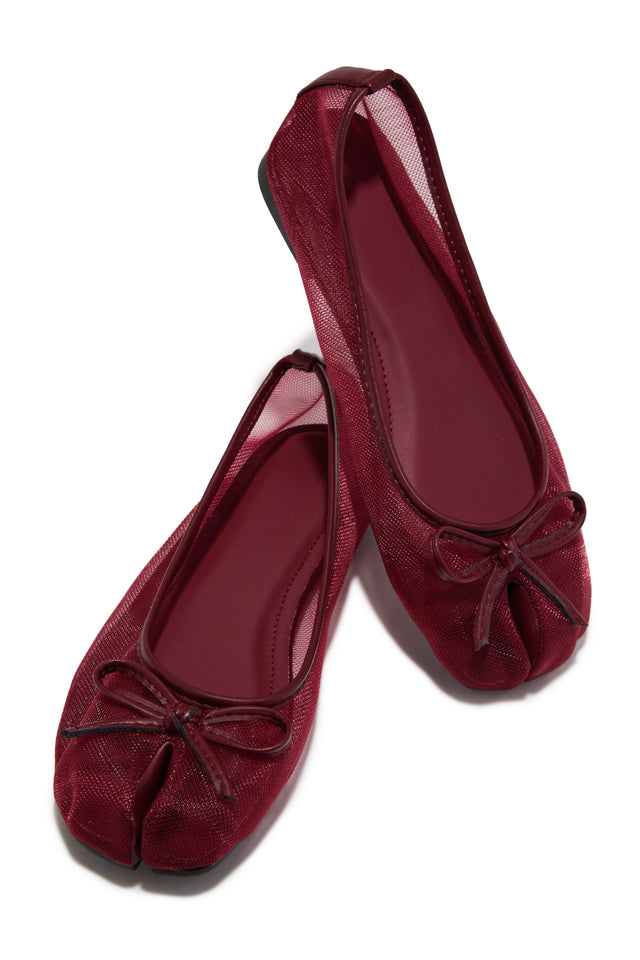 Load image into Gallery viewer, Nadine Mesh Tabi Ballet Flats – Wine