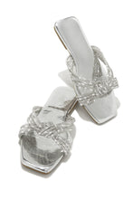 Load image into Gallery viewer, Silver Tone Embellished Sandals