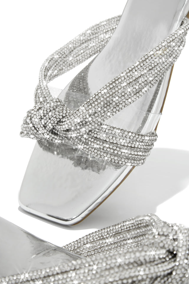 Load image into Gallery viewer, Front Knott accent