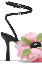 Load image into Gallery viewer, Removable Flower Accent