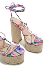 Load image into Gallery viewer, Brunch Al Fresco Lace Up Platform Block High Heels - Print