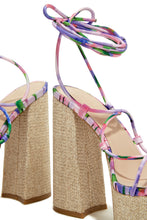 Load image into Gallery viewer, Brunch Al Fresco Lace Up Platform Block High Heels - Print
