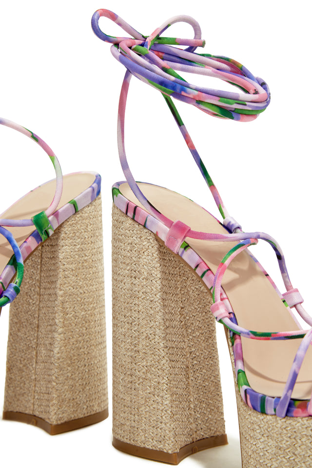 Load image into Gallery viewer, Brunch Al Fresco Lace Up Platform Block High Heels - Print
