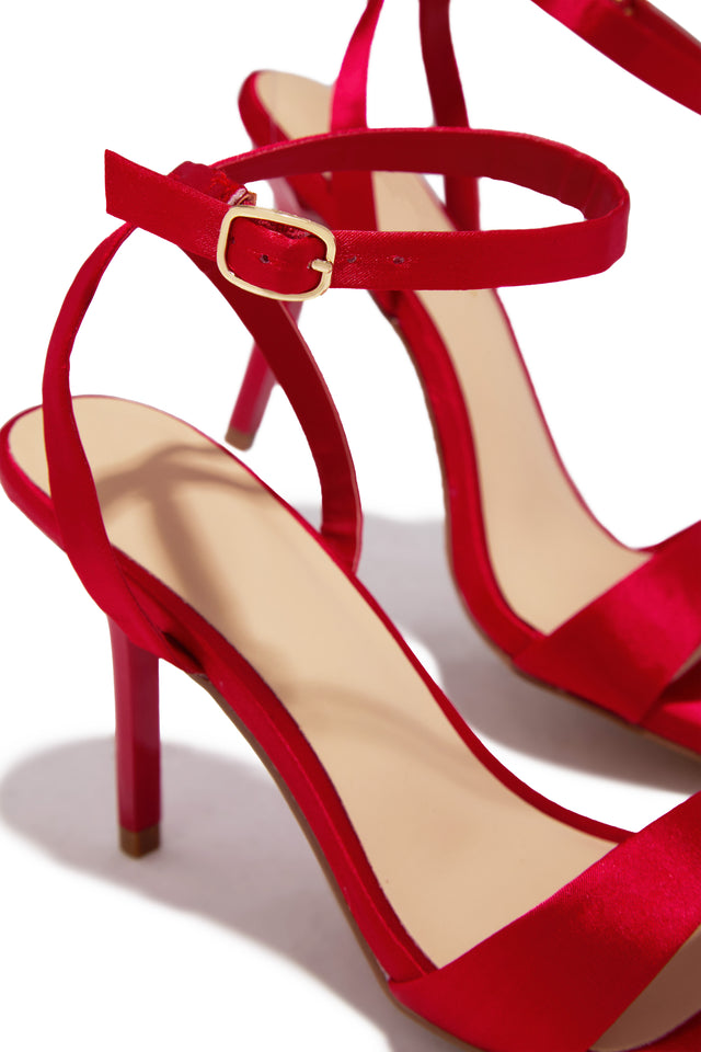 Load image into Gallery viewer, Nora Single Sole Heels - Red