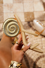 Load image into Gallery viewer, Natural and Gold Heel