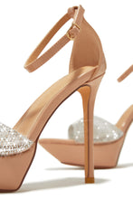 Load image into Gallery viewer, Nude Heels With Ankle Buckle Strap