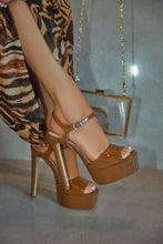 Load image into Gallery viewer, Paulina Platform High Heels - Tan