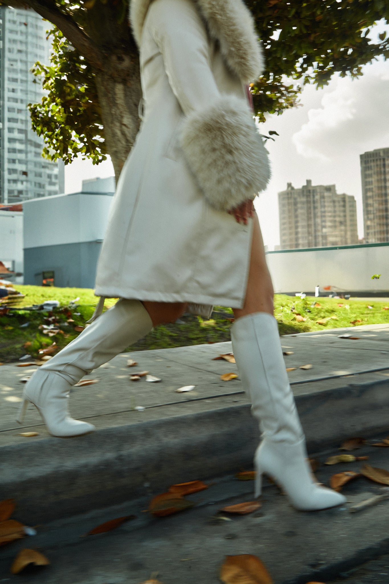 Miss Lola | Portia Bone Knee High Heel Boots – MISS LOLA