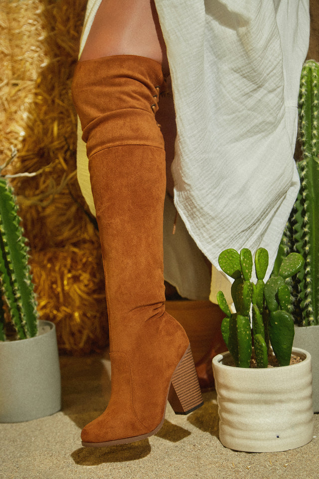 Load image into Gallery viewer, Roadie Over The Knee Block Heel Boots - Tan