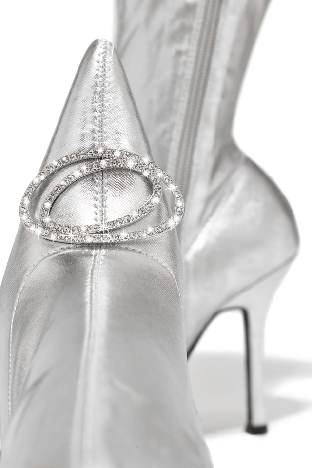Load image into Gallery viewer, Silver-Tone Pointed Toe Ankle Boots