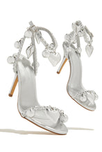 Load image into Gallery viewer, Silver-Tone Heels