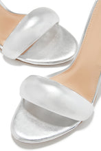 Load image into Gallery viewer, Alisha Mid Heel Mules - Silver