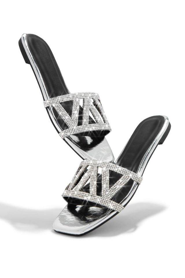 Load image into Gallery viewer, Silver-Tone Sandals