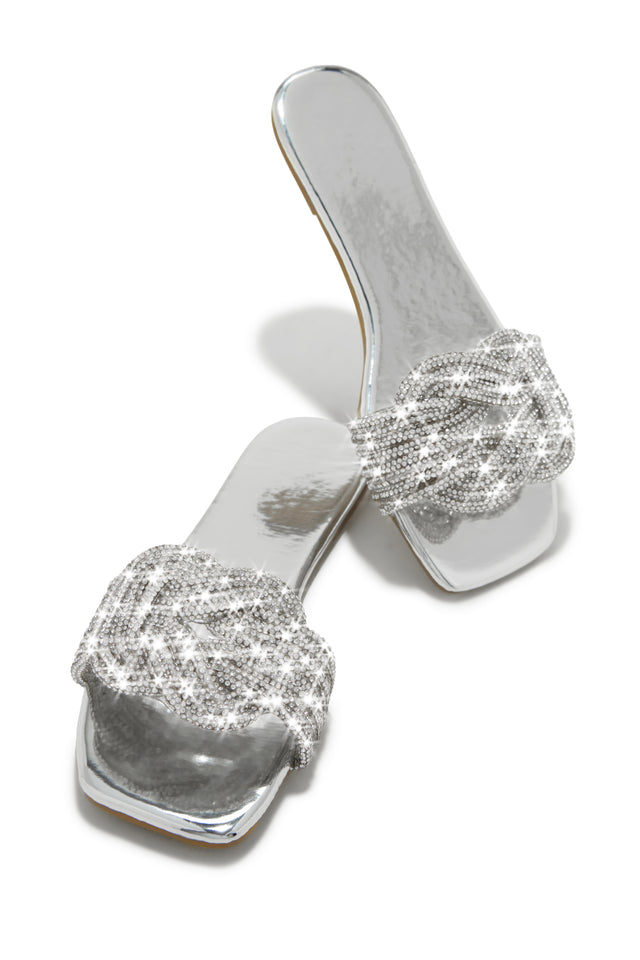 Load image into Gallery viewer, Silver Tone Sandals