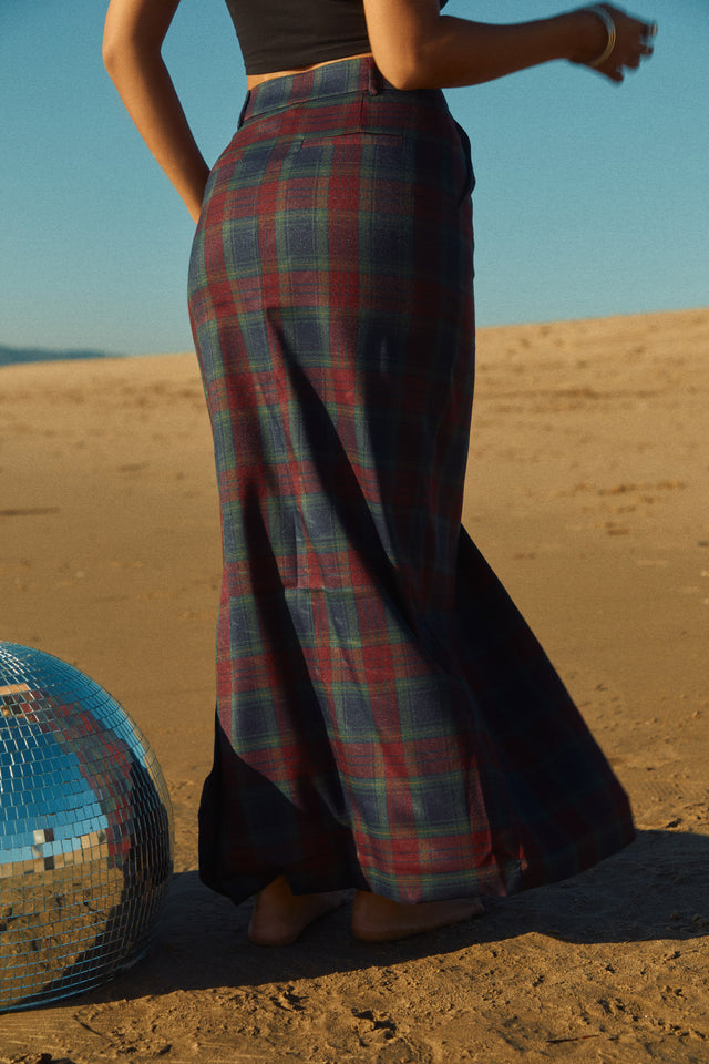 Load image into Gallery viewer, Wine and Navy Skirt