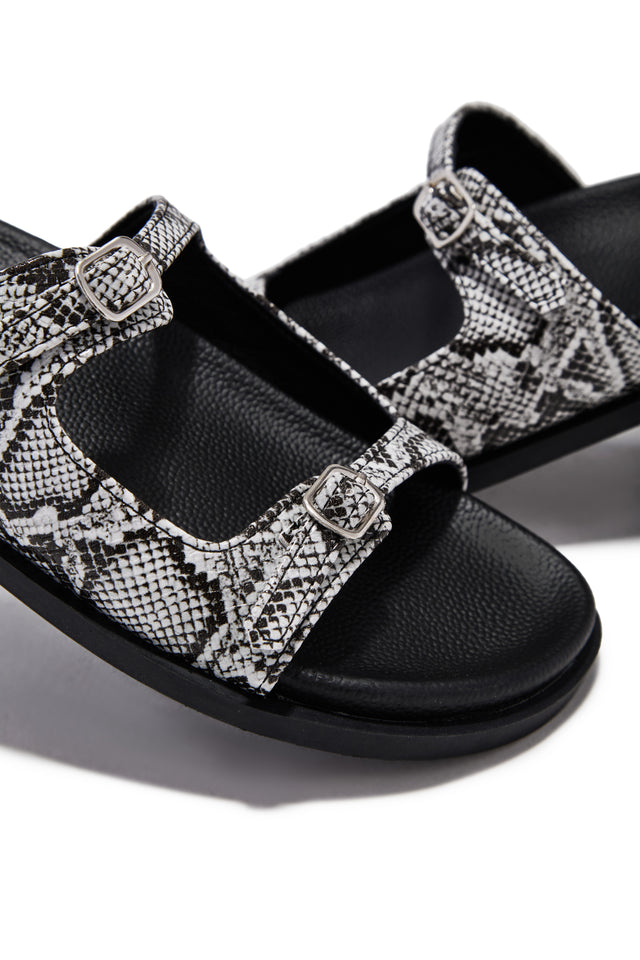 Load image into Gallery viewer, Santorini Beaches Slip On Sandals - Snake