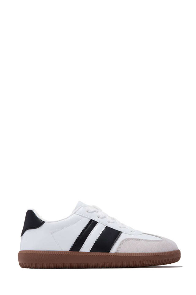 Load image into Gallery viewer, Around Town Lace Up Sneakers - White