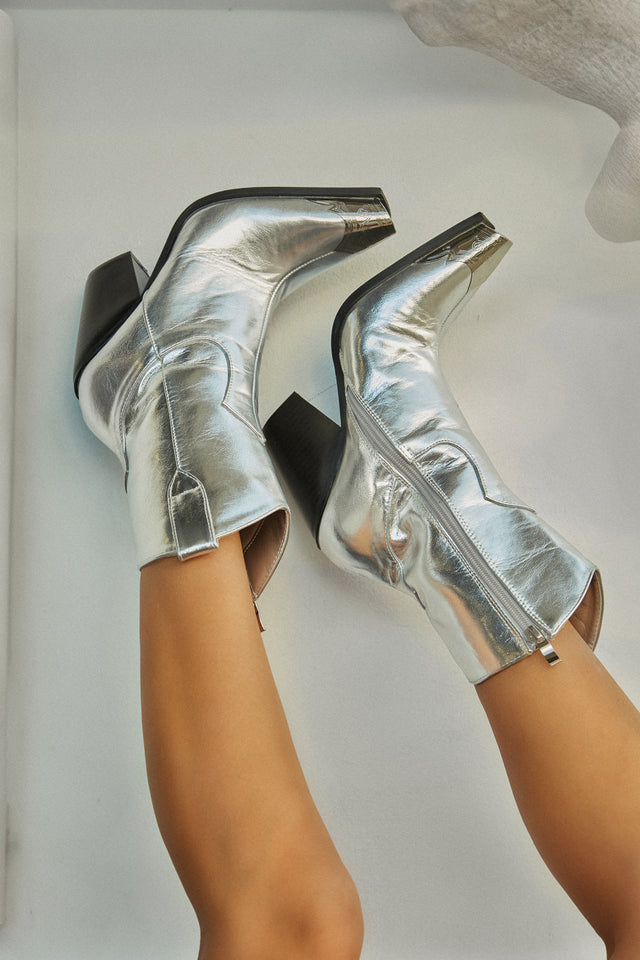 Load image into Gallery viewer, Reba Western Cowgirl Ankle Boots - Silver