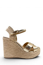 Load image into Gallery viewer, Sol Caliente Espadrille Wedges - Gold