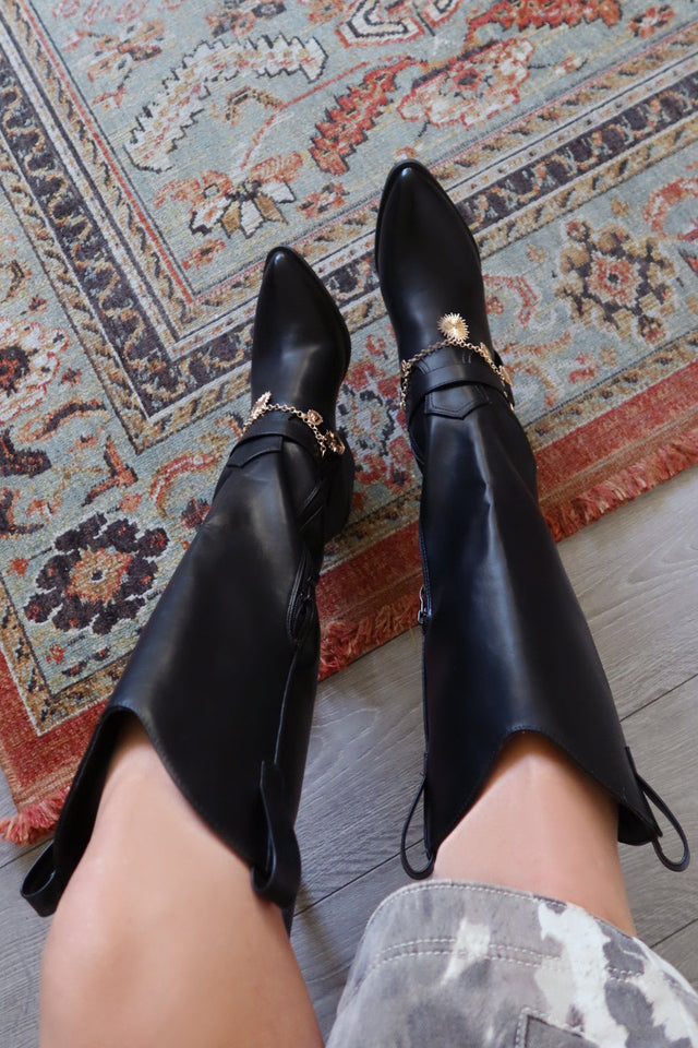 Load image into Gallery viewer, Sunsets & Festivals Cowgirl Boots - Black
