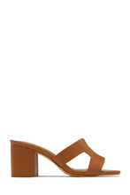 Load image into Gallery viewer, Tan Block Heel Open Toe Mules