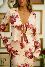 Load image into Gallery viewer, Floral Satin Top