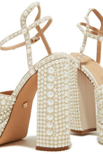 Load image into Gallery viewer, Pearl Chunky Platform Heels