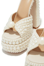 Load image into Gallery viewer, Pearl Platform Heels