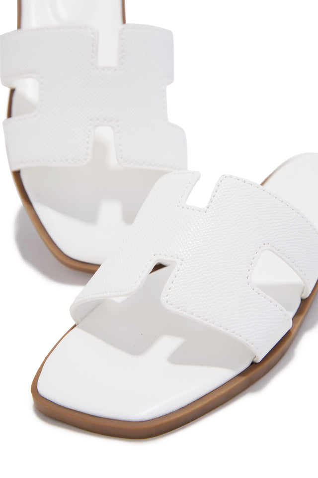 Load image into Gallery viewer, Elara Slip On Sandals - White