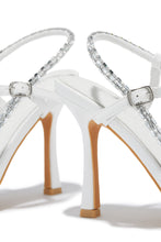 Load image into Gallery viewer, White Single Sole Heels