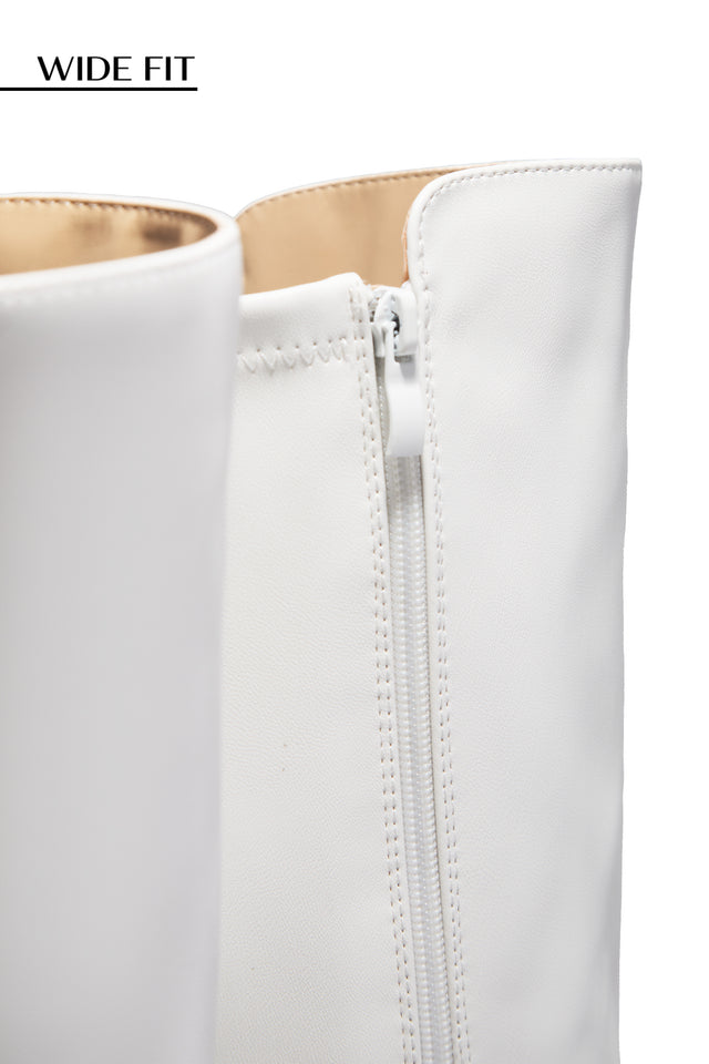 Load image into Gallery viewer, Colette Wide Fit Block Heel Boots - White