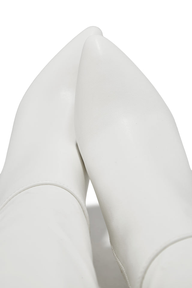 Load image into Gallery viewer, Fine Time Block Heel Knee High Boots - White