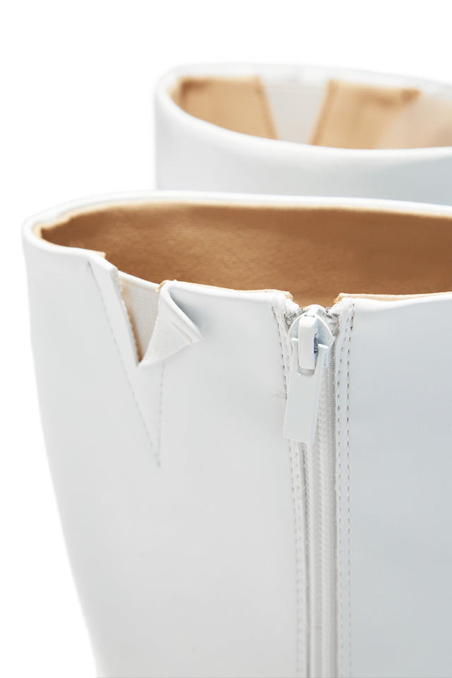 Load image into Gallery viewer, Paula Block Heel Boots - White