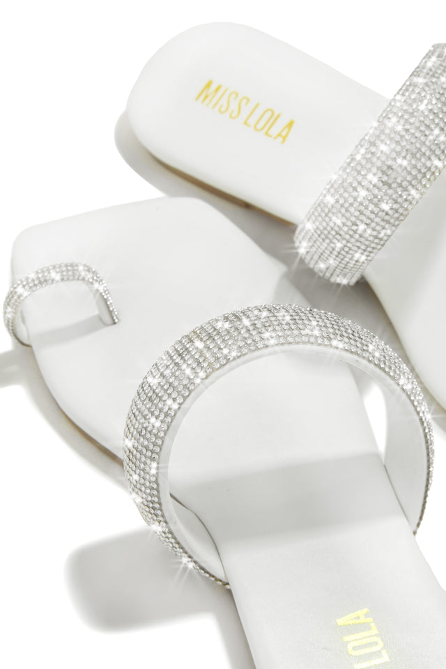 Load image into Gallery viewer, Cabana Beach Embellished Slip On Sandals - White