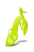 Load image into Gallery viewer, Aylina Kitten Heel Mules - Yellow