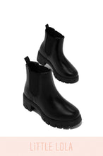 Load image into Gallery viewer, Black Pull On Ankle Boot