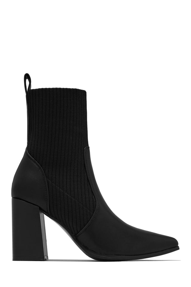 Load image into Gallery viewer, Black Chunky Heel Boot