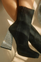 Load image into Gallery viewer, Model Wearing Black Embellished Boots