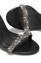 Load image into Gallery viewer, Black Heel With Embellished Strap